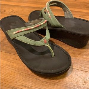 OluKai Wedge Platform Thong Flip Flops | Size - 8